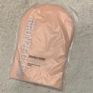 Ulta Bronze Glow Sunless Tan Applicator Mitt